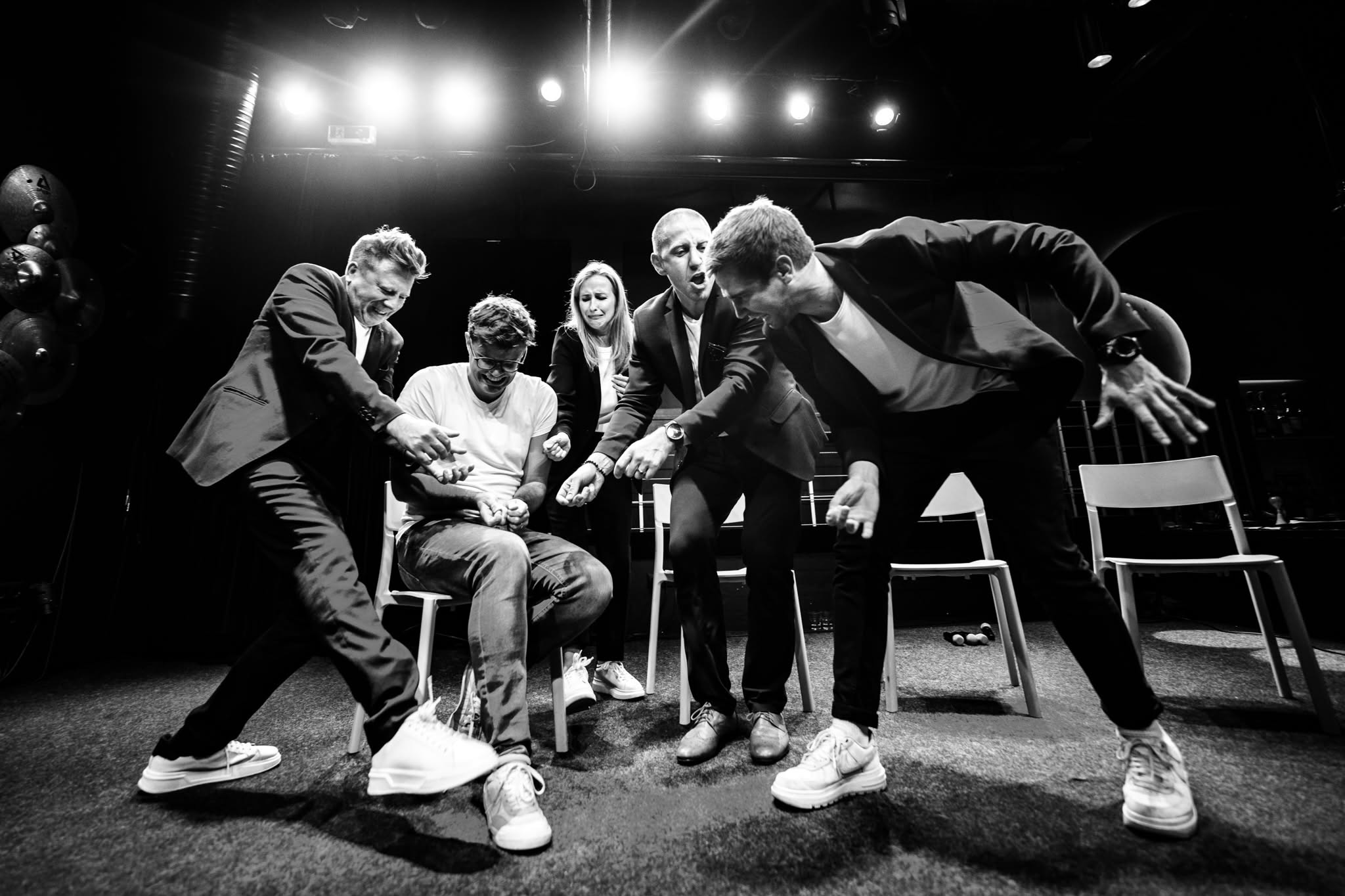 🎺KONKURSAS🎺
Po vasaros atostogų į sceną sugrįžta improvizacijos šou @improwoodas, kuriame niekas nevyksta pagal planą – ir būtent todėl viskas tampa įmanoma!
Jei ir pas jus - viskas ne pagal planą, kviečiame komentare žymėti / minėti žmogų kurį pasiimtumėte kartu į IMPROWOODO 5 SEZONO ATIDARYMĄ rugsėjo 23 dieną, o vakarą jums suplanuosime - mes 🧡 Burtų keliu ištrauksime ir padovanosime kvietimą dviems! Laimėtoją paskelbsime pirmadienį! 🎺 #konkursas‼️ #