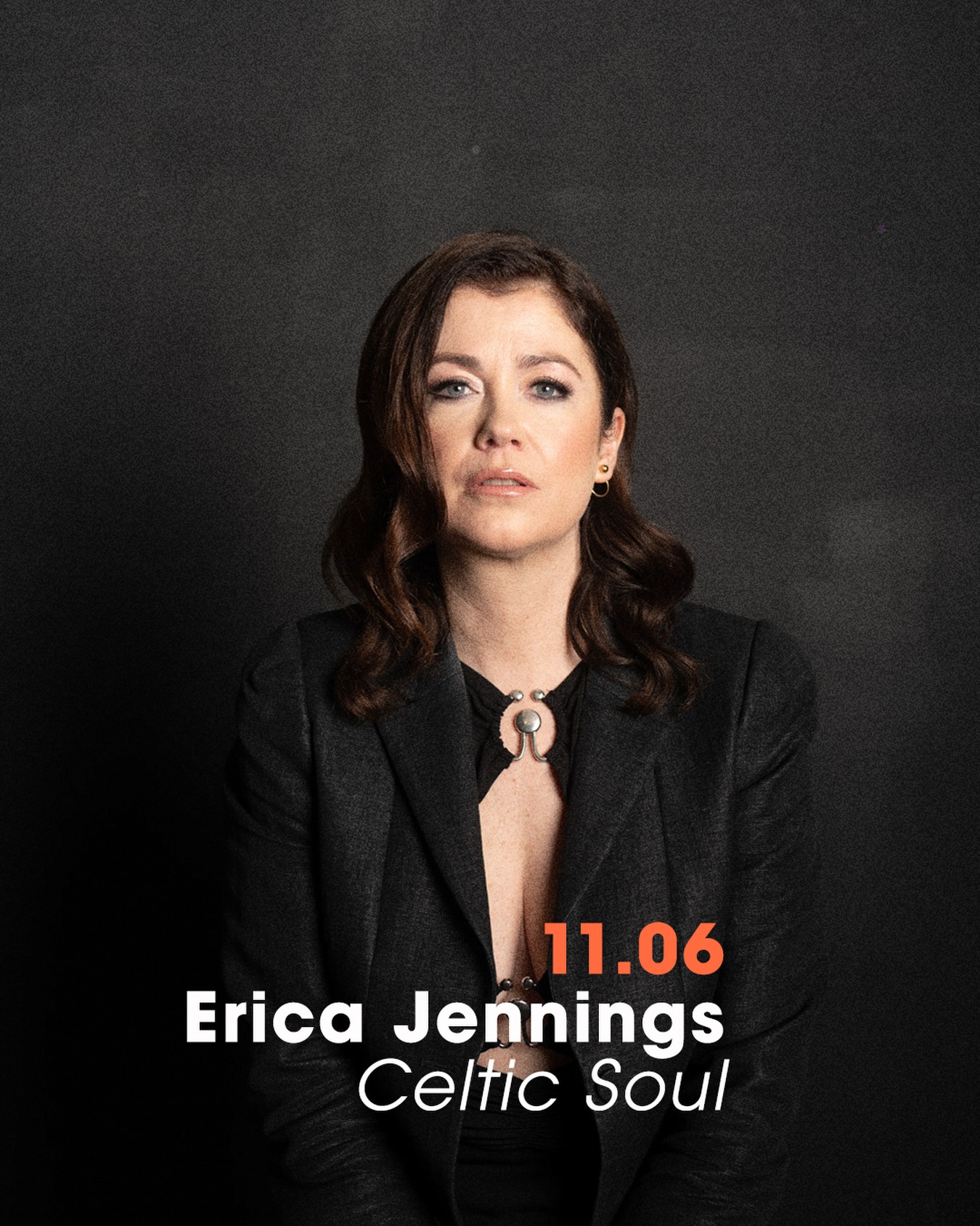 🍀 Airiška dvasia, užburiantis balsas ir nauji muzikiniai atradimai! Erica Jennings kviečia į ypatingą muzikinę kelionę po savo airiškas šaknis. Skambės ne tik pamėgtos dainos, bet ir naujas, pačios atlikėjos „Celtic Soul“ vardu vadinamas skambesys, kuriame susipina airiška dvasia ir soulo jausmingumas. 💚

Būkite vieni pirmųjų, išgirdusių šią muzikinę magiją gyvai!

11/06 Erica Jennings | Celtic Soul ✨

Bilietai: www.tamstaclub.lt